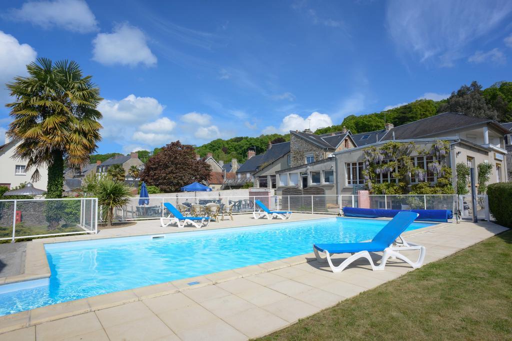 Hotel Des Bains Saint-Jean-le-Thomas Eksteriør billede